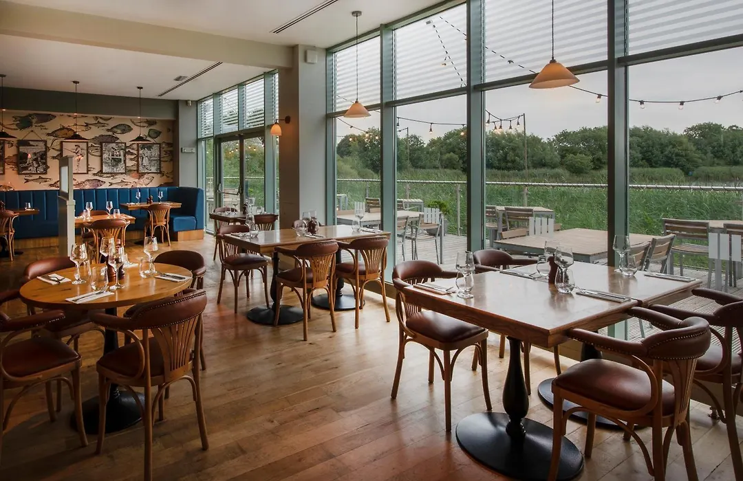 De Vere Cotswold Water Park Apartments-1