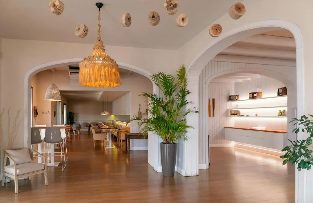 Llaut Boutique Hotel-1