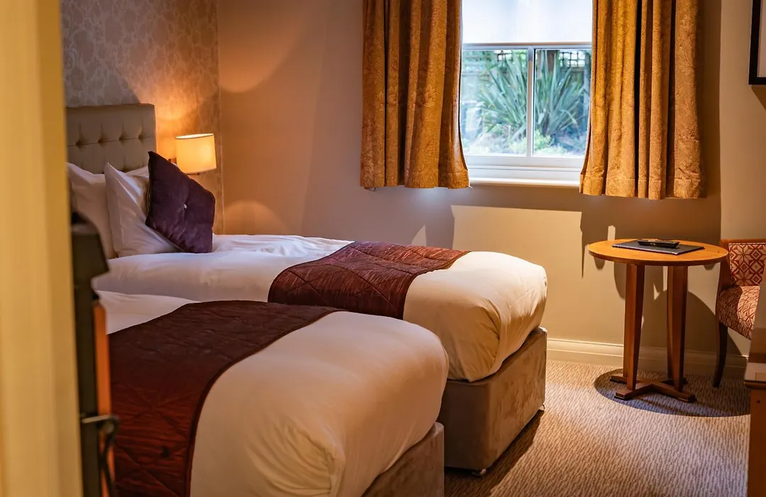 The Red Lion Hotel-1