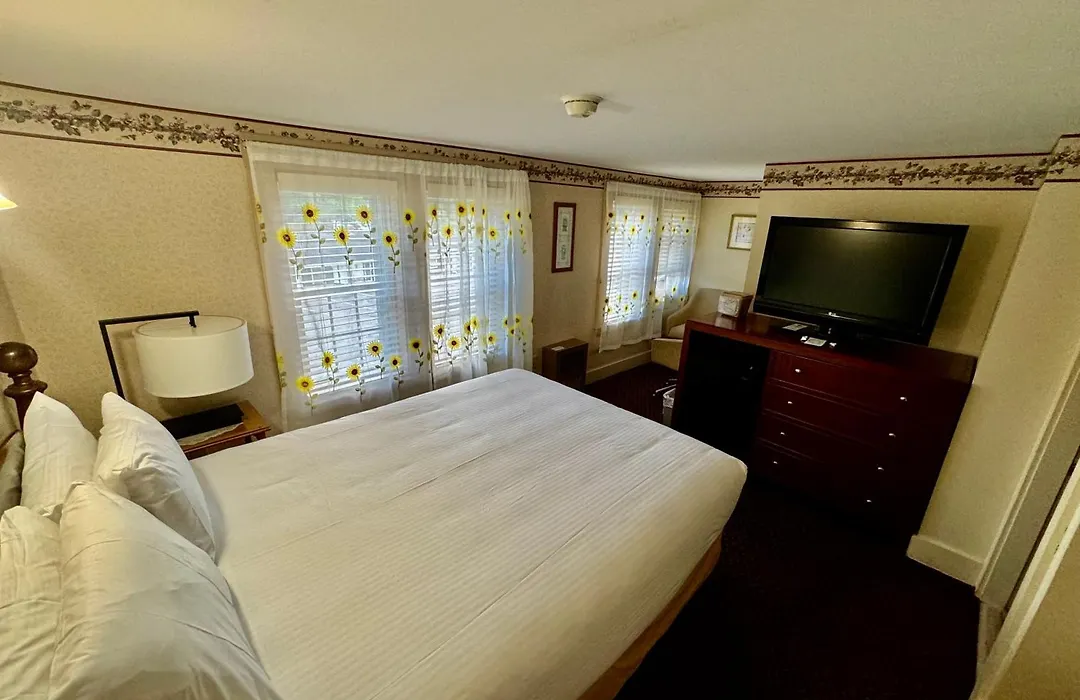 Merrill Farm Inn-1