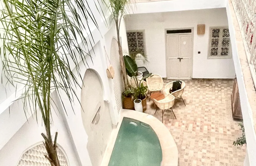 Riad Green Vines-1