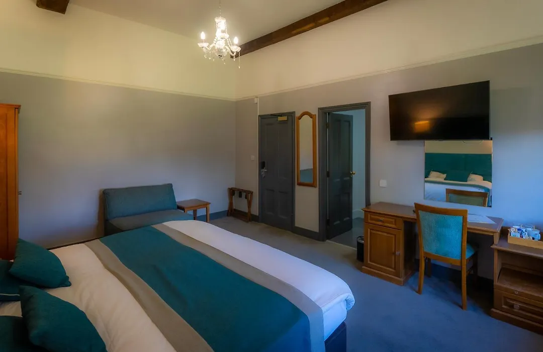 Thornbury Lodge-1