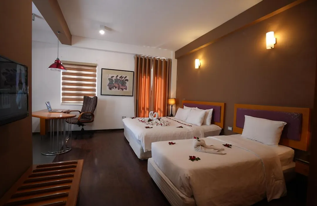 Golden Sunshine Villa Hotel And Travel-1