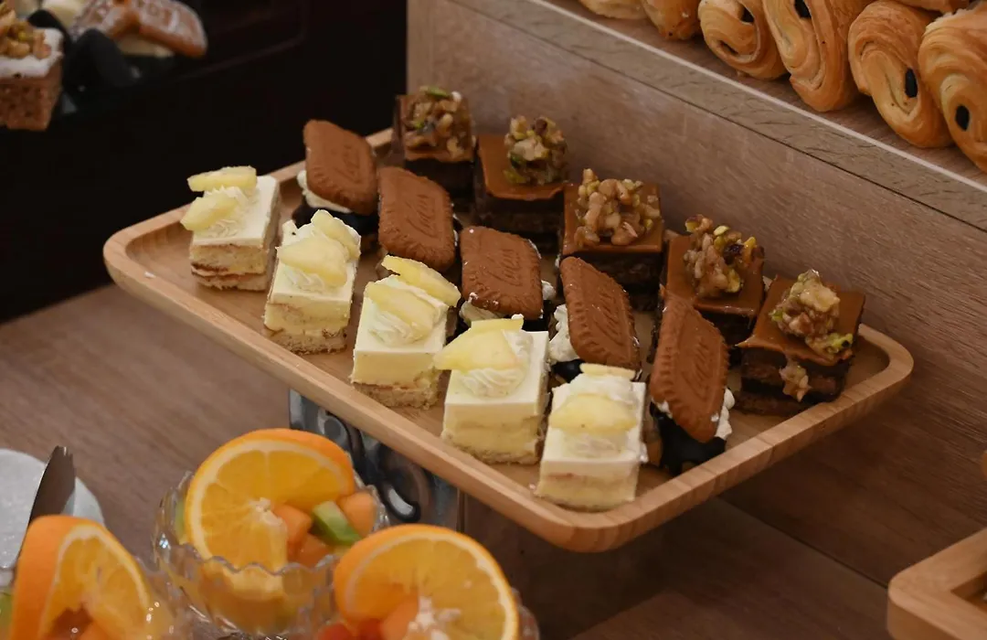 Green Park Hotel-1