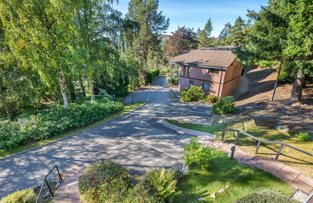 The Lodges At Craigendarroch Country Club-1