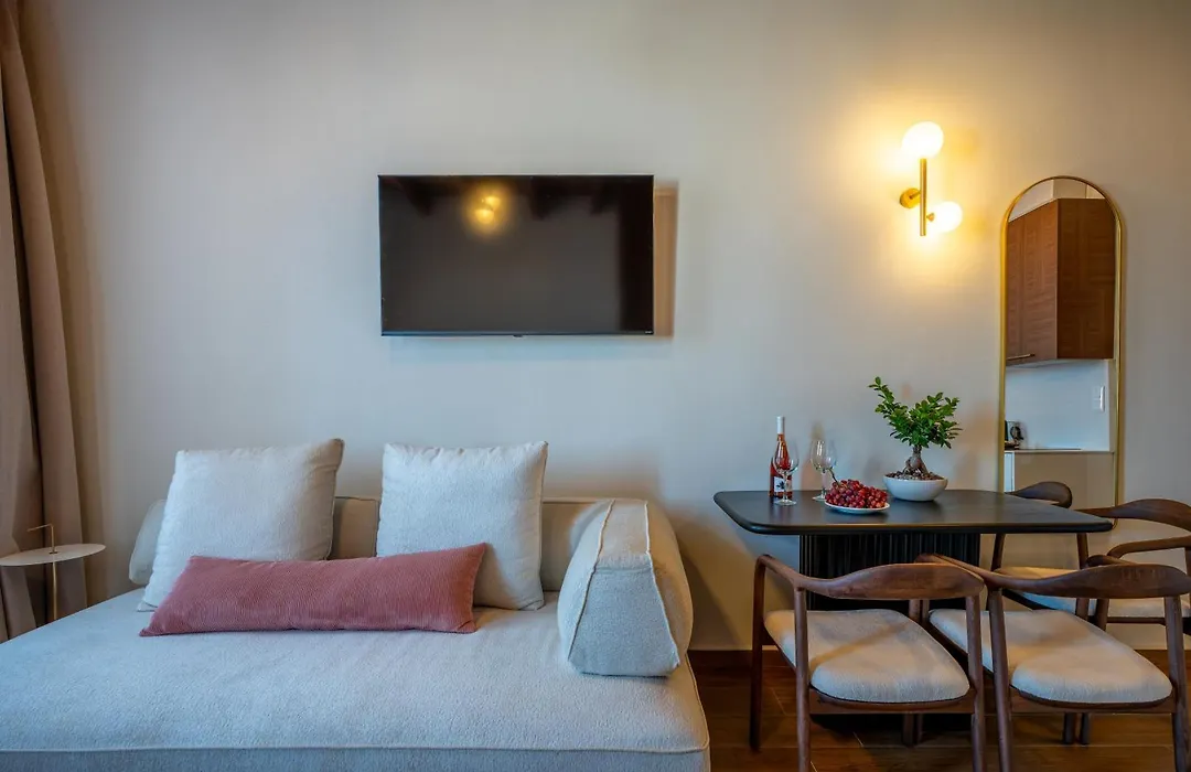 Casa D'Oro - Luxury Suites-1