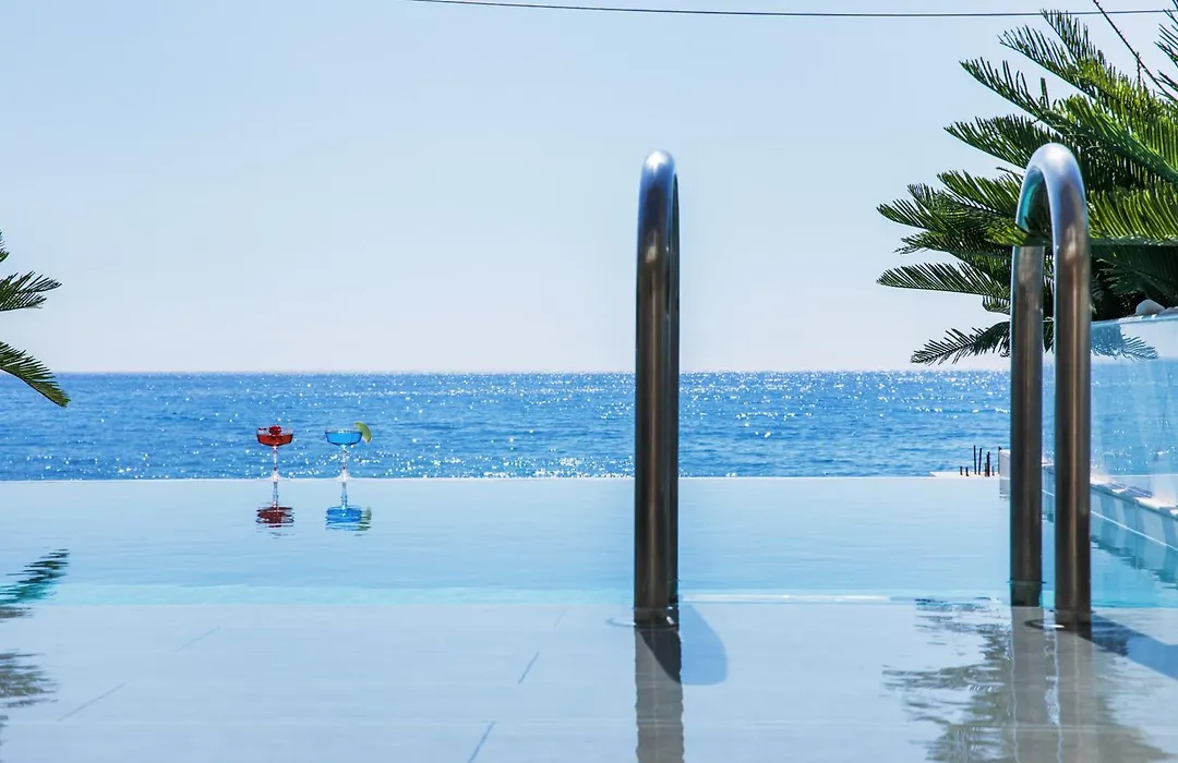 Agios Gordios Beach Resort-1