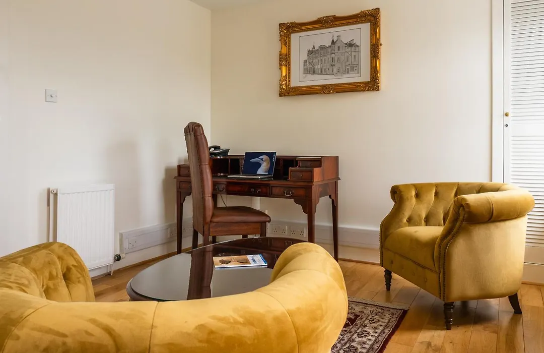 Grant Arms Hotel-1