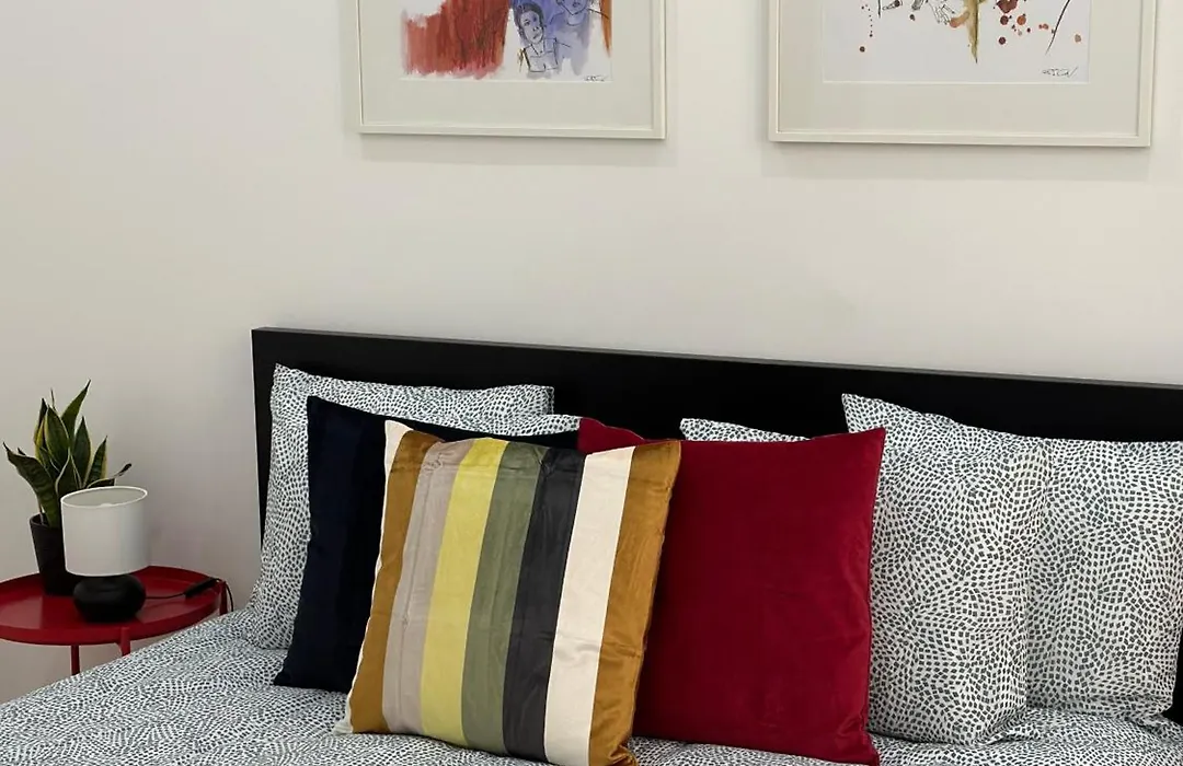 Modern Bedroom In Lisbon-1