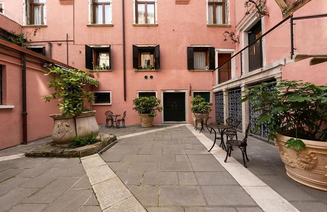 Palazzo dei Mori-1