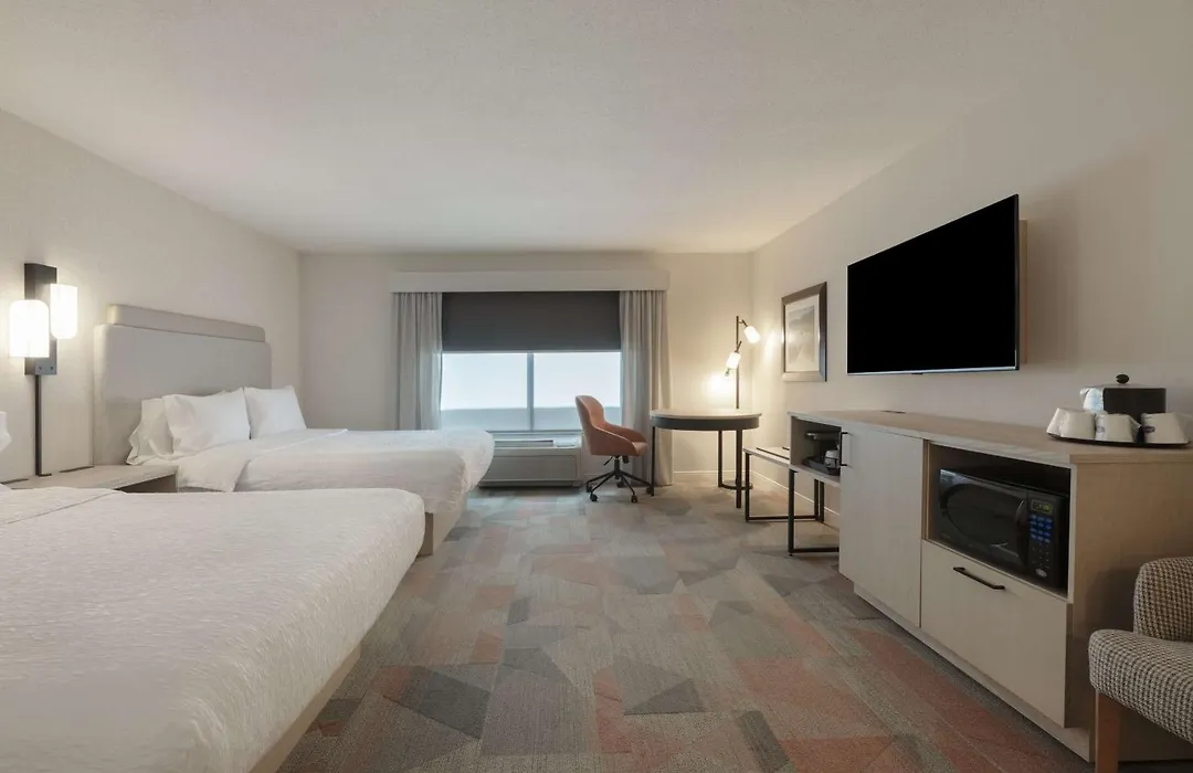 Hampton Inn & Suites By Hilton Moncton-1