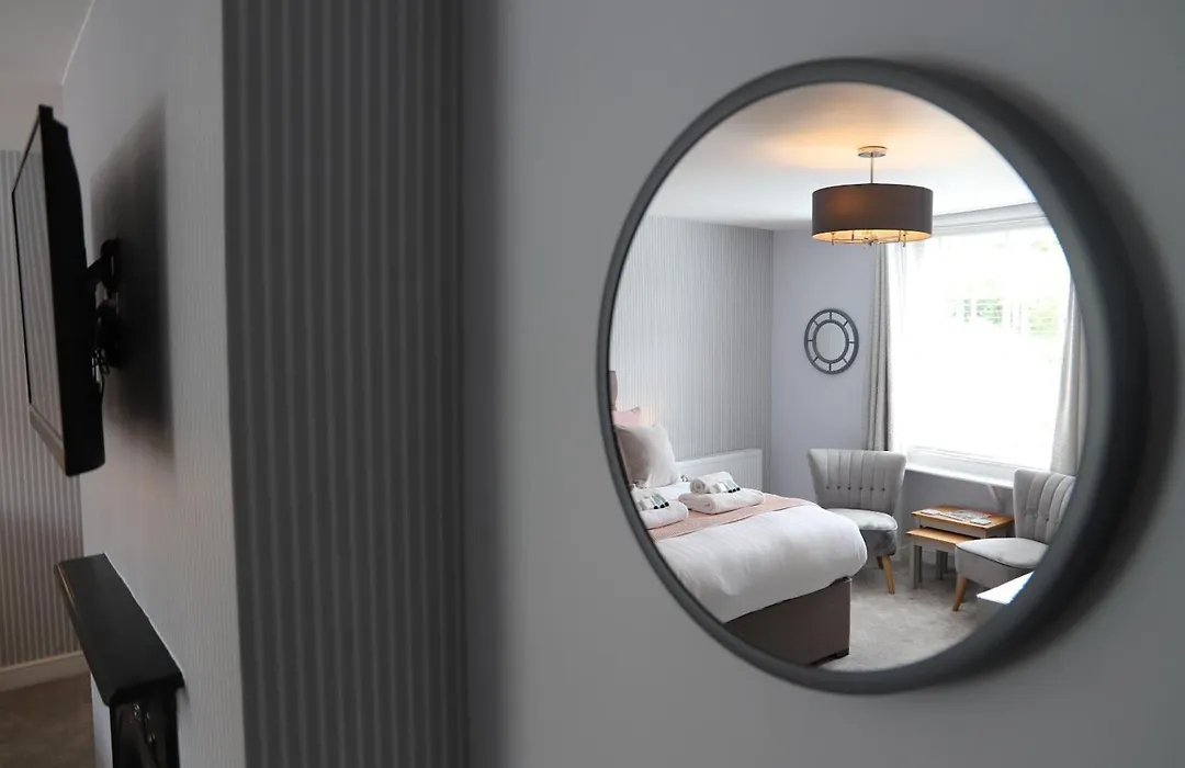 Bridgeside Rooms-1