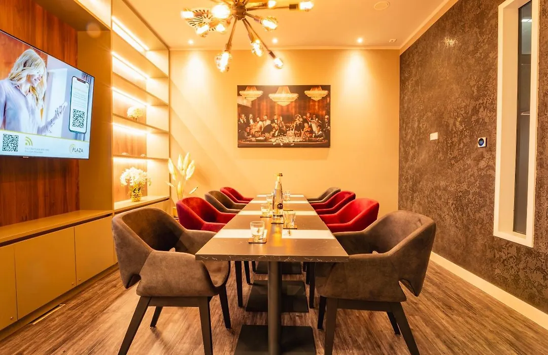 Plaza Premium Heidelberg-1