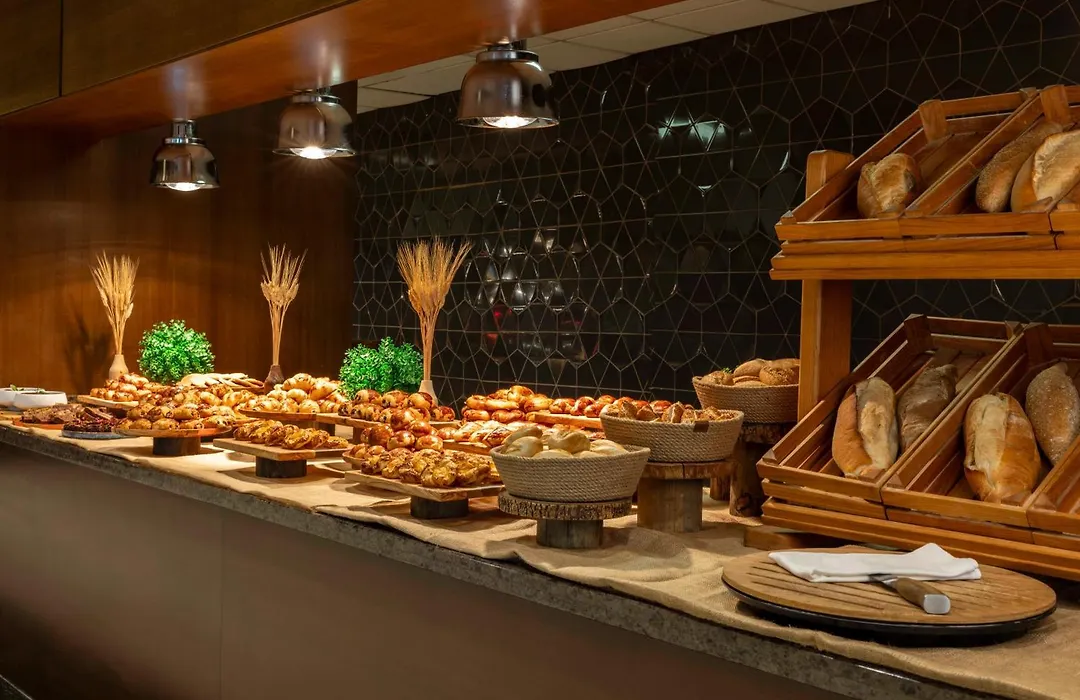 Ramada Plaza By Wyndham Istanbul Tekstilkent-1