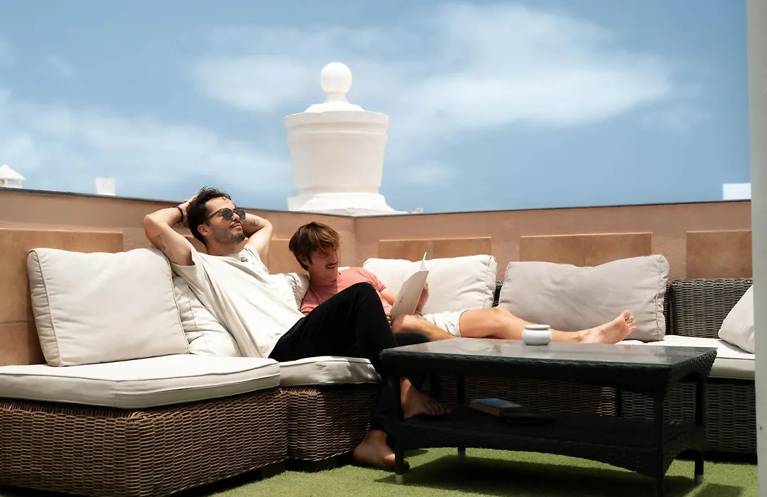 Coco Surfhouse - Coworking Coliving-1