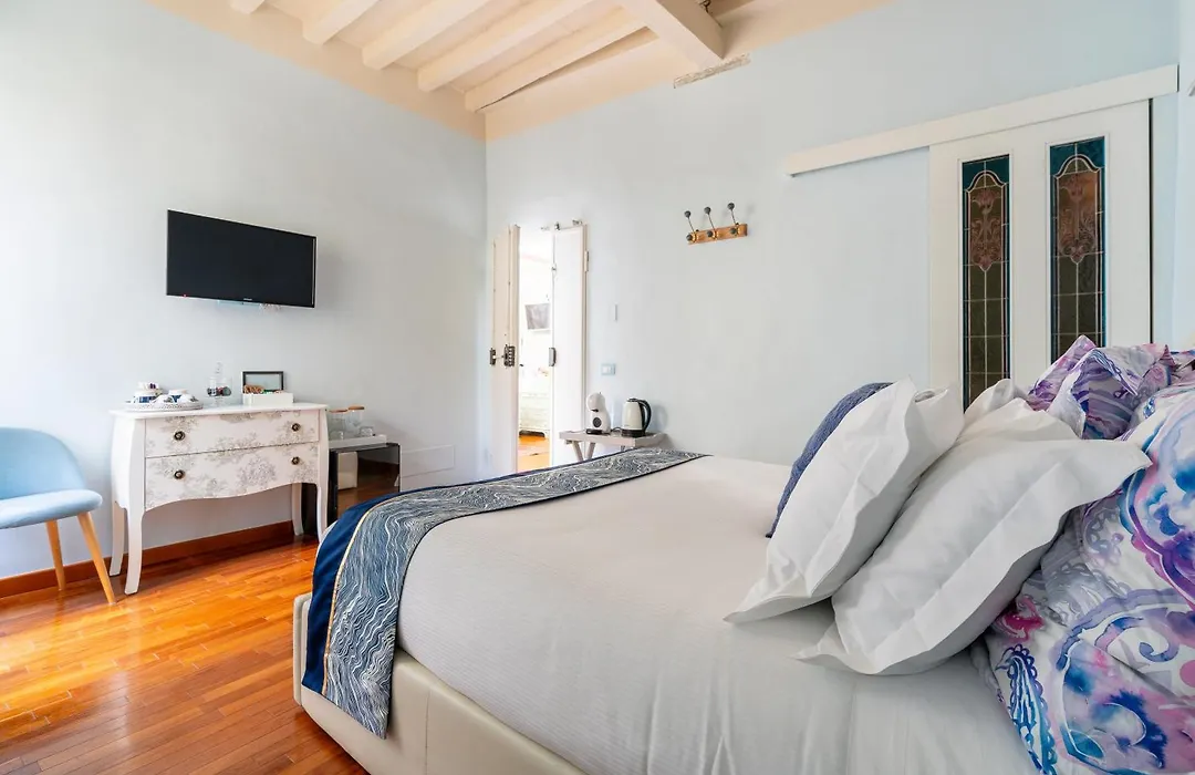 Central View Boutique - Milu Holidays Firenze-1