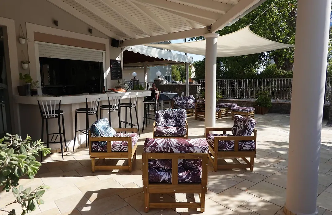 Toni´s Guesthouse-1