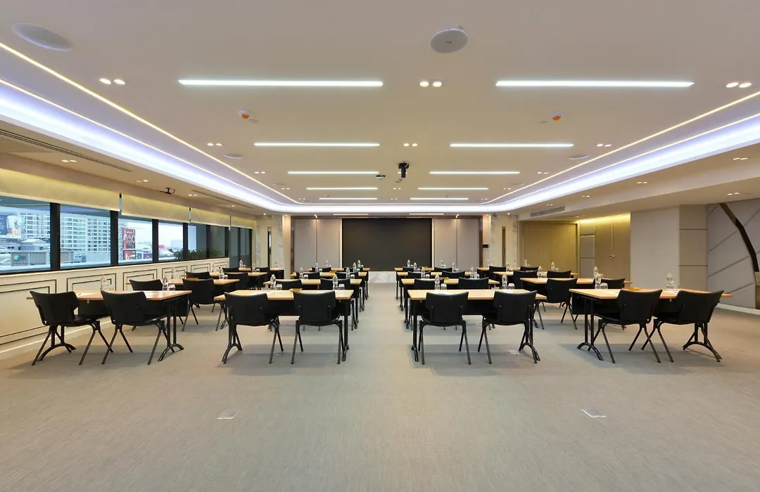 Centre Point Plus Hotel Silom-1