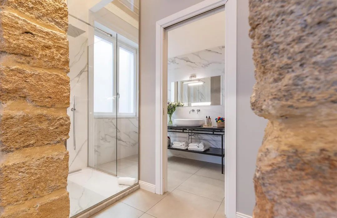 Family Affair Luxury Rooms&Suites-1