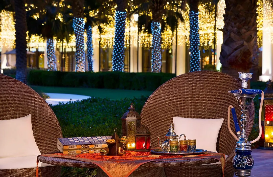 The Ritz-Carlton Abu Dhabi, Grand Canal-1