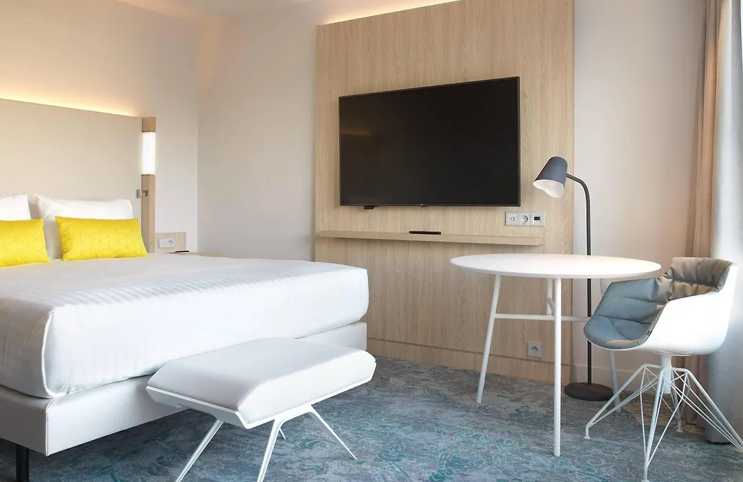 Courtyard By Marriott Paris Gare De Lyon-1