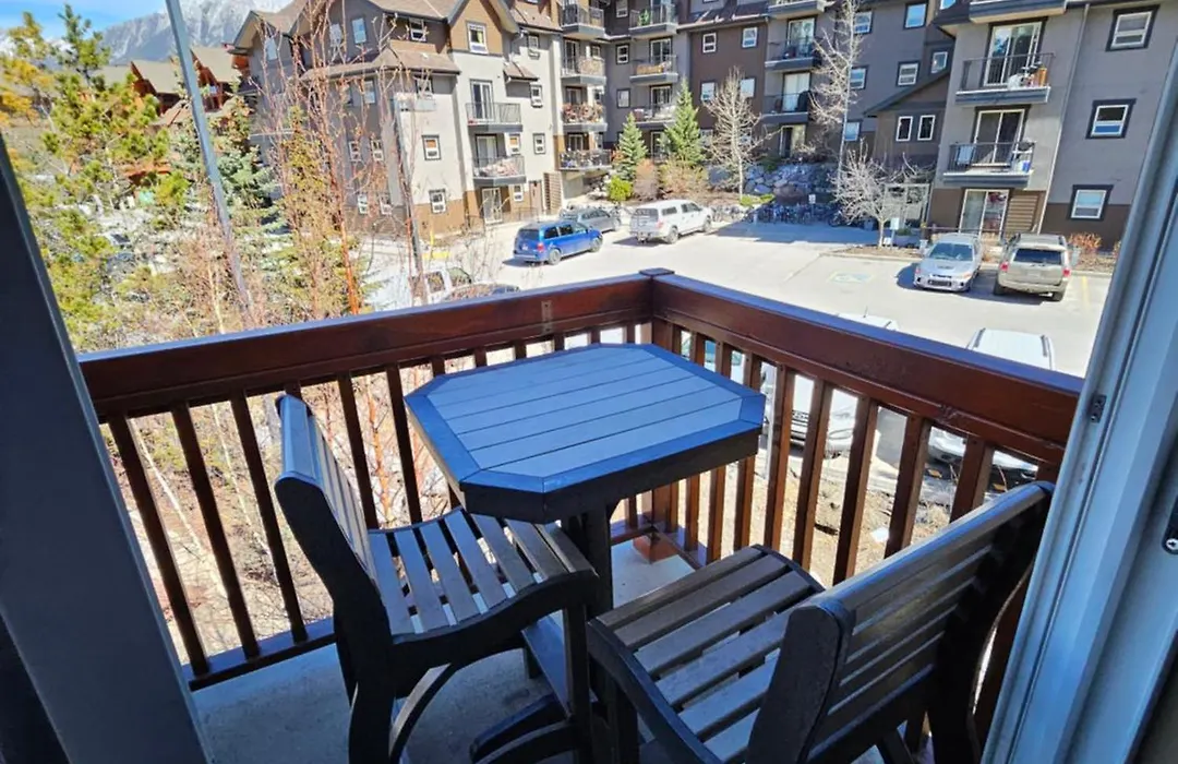 Falcon Crest Canmore Banff-1