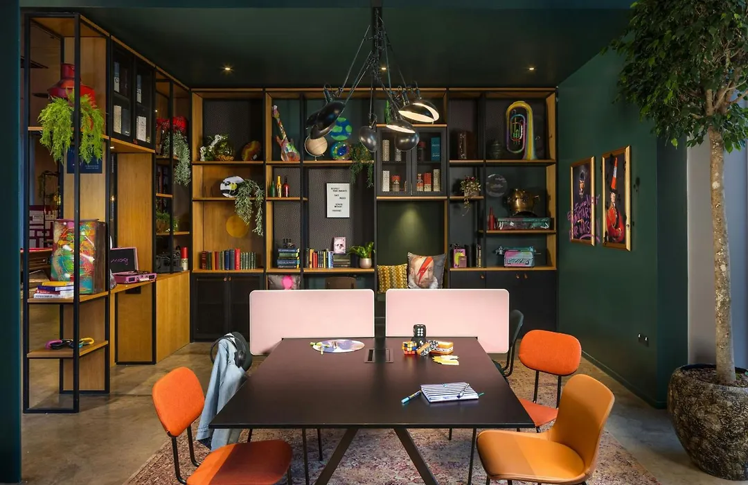Moxy Glasgow Merchant City-1