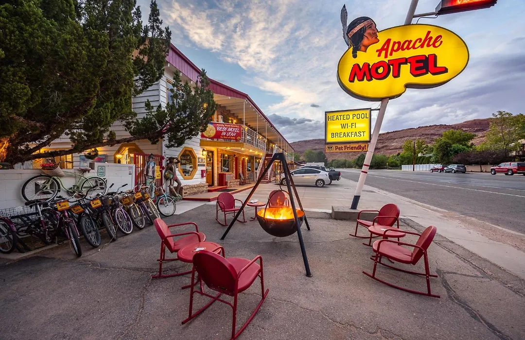 Apache Motel-1