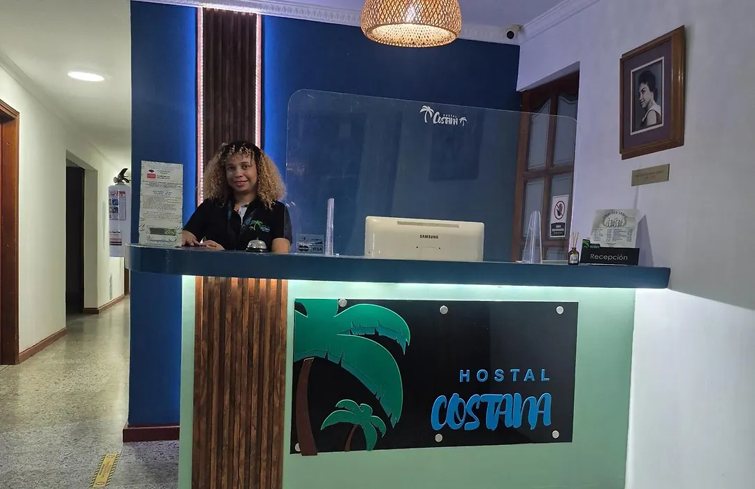Costana - Hostal-1