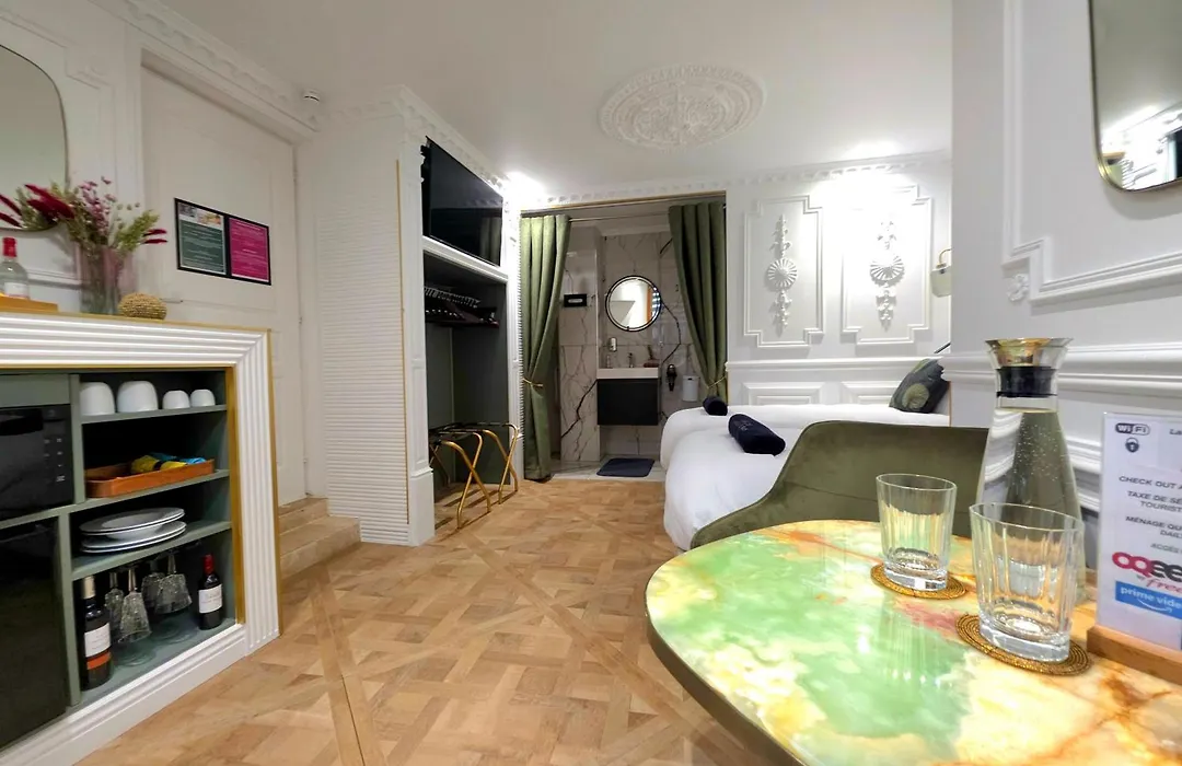 La Belle Endormie B&B French Guest House-1