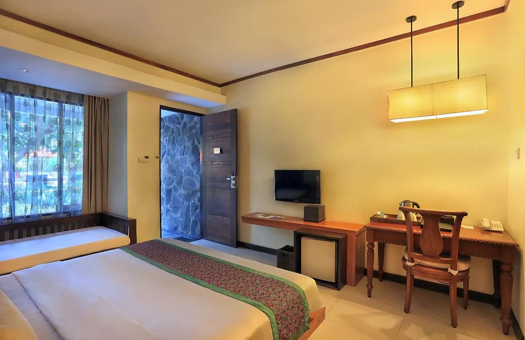 Aston Sunset Beach Resort - Gili Trawangan-1
