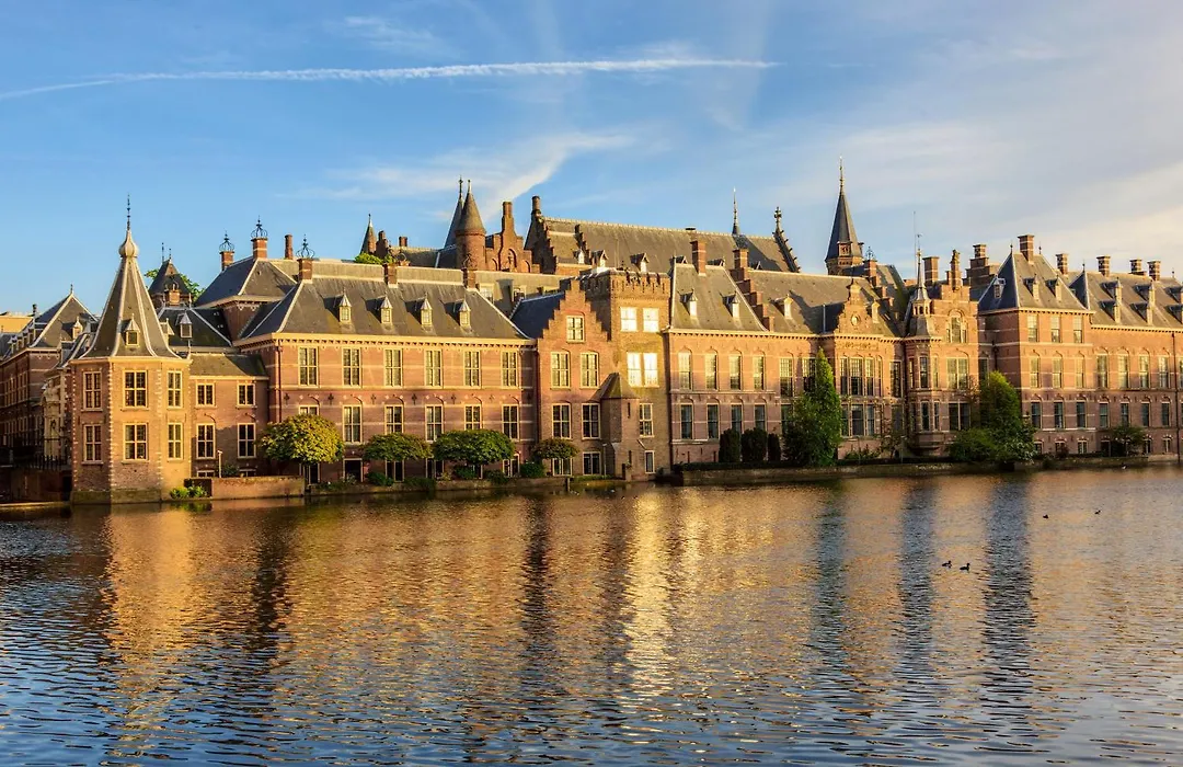 Townhouse Den Haag-1