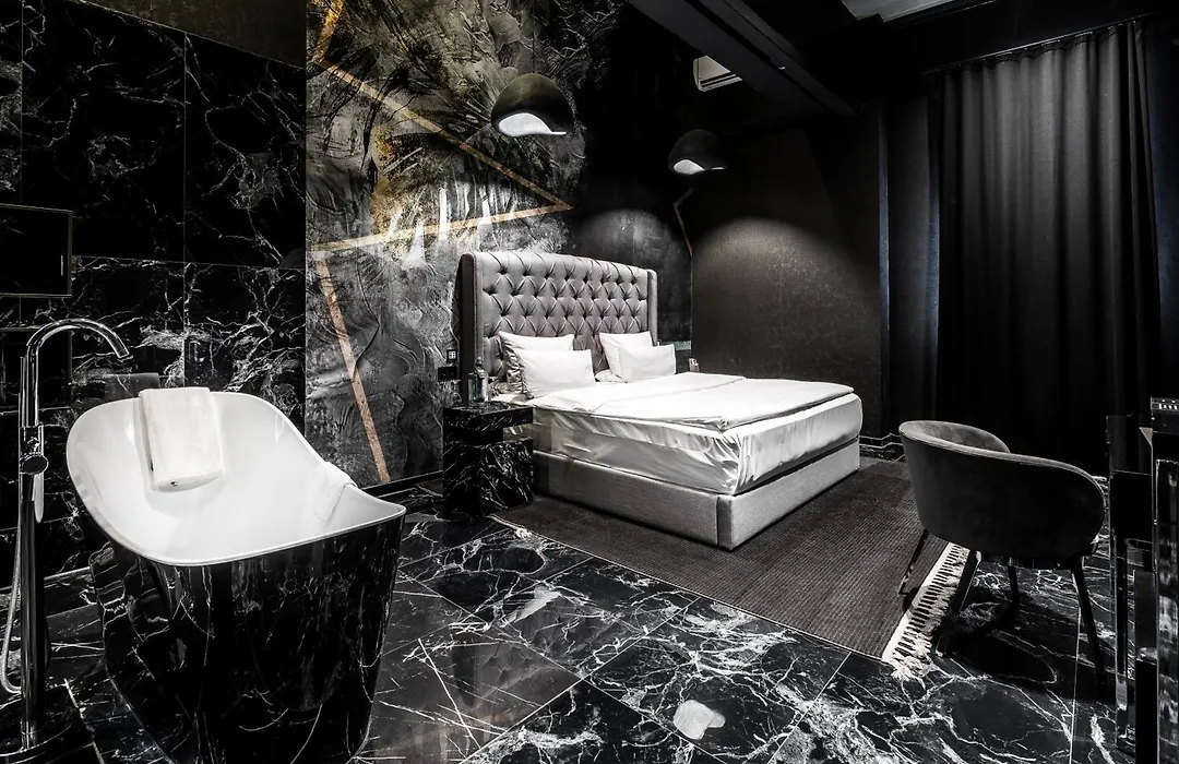 Black Hotels Koeln-1