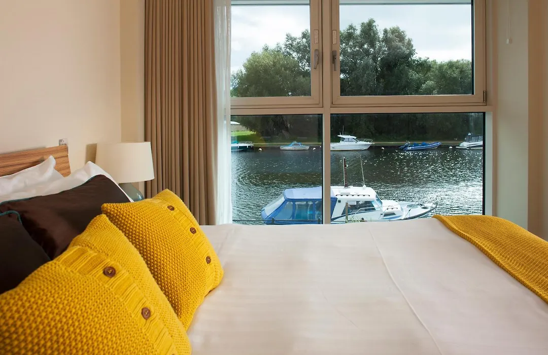 Captain'S Club Hotel & Spa-1
