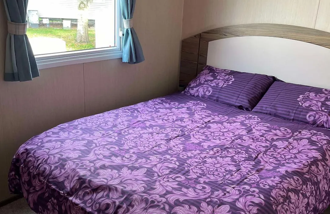 275 - Butlins Skegness, Pet Friendly And Wifi - Meadow Lakes Caravan & Lodge Hire-1