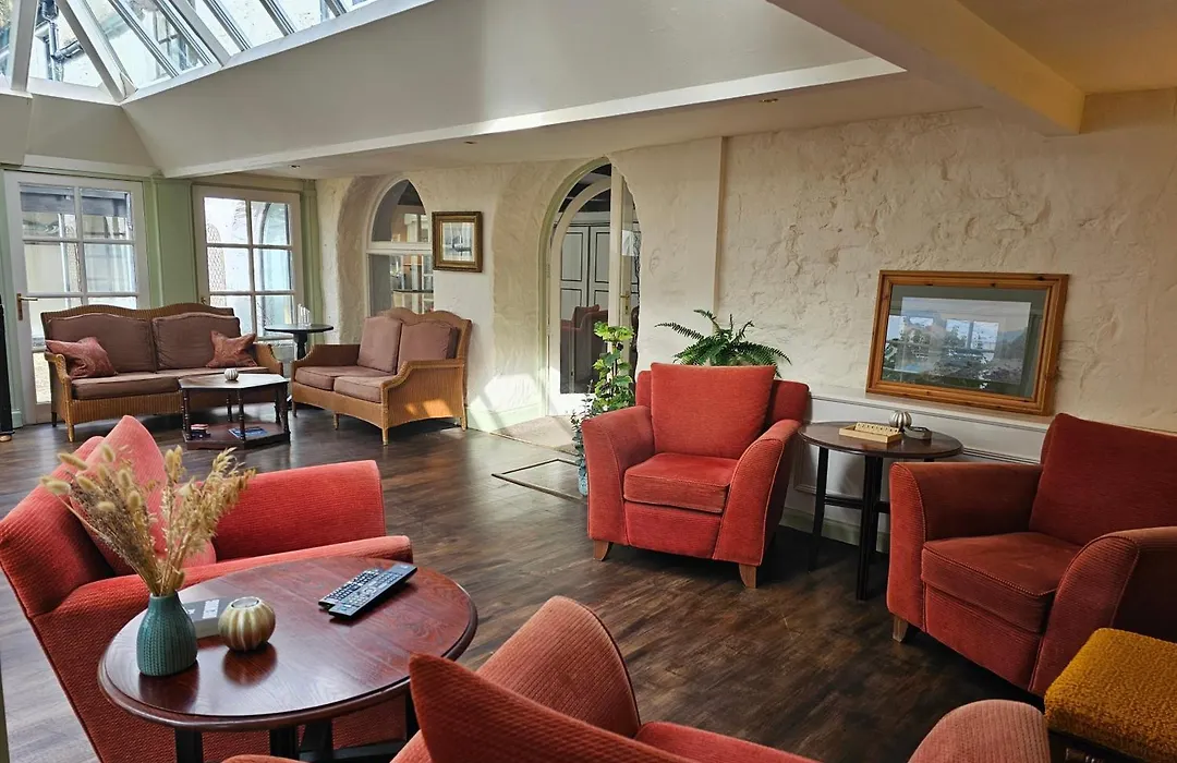 Taychreggan, Signature Collection By Eight Continents-1
