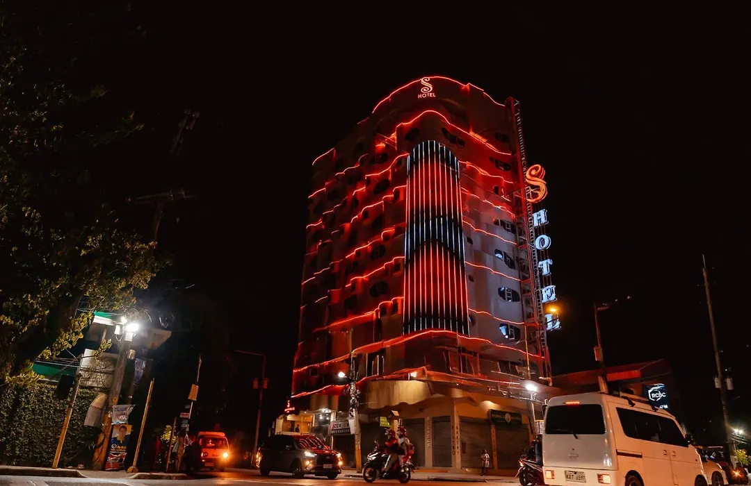S Hotel & Residences-1