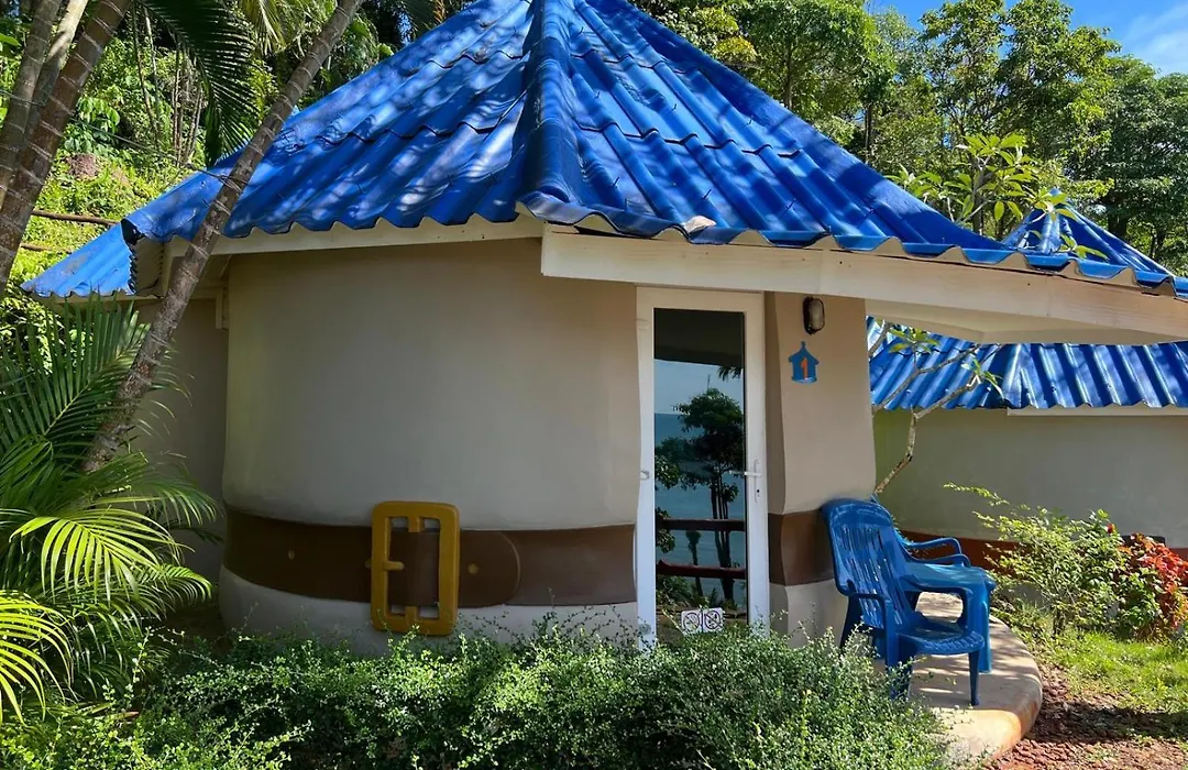 Koh Mak Buri Hut Natural Resort-1