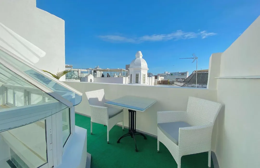 Hotel Boutique Las Cortes De Cadiz-1