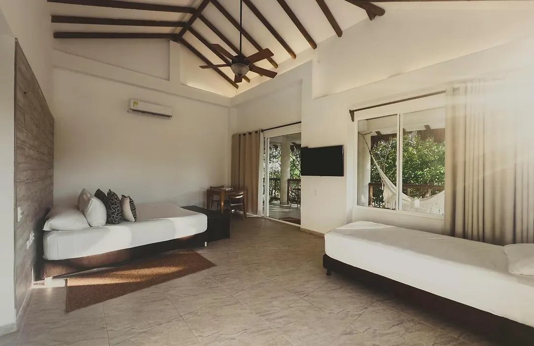 Sabai Beach Hotel-1