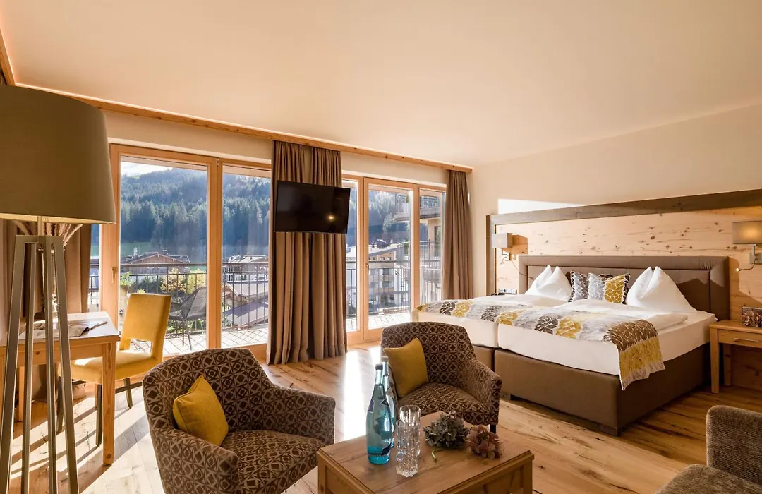 Hotel Zentral ****Superior-1
