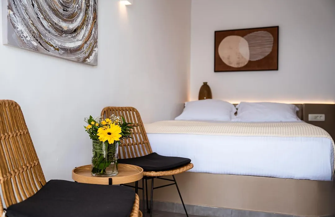 Mardanza Krokos Suites-1