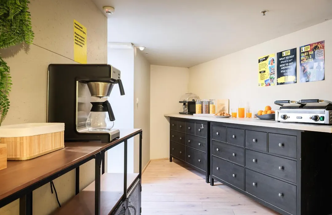 Design Hostel One-1