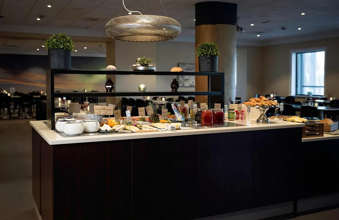 Quality Hotel Grand Royal-1