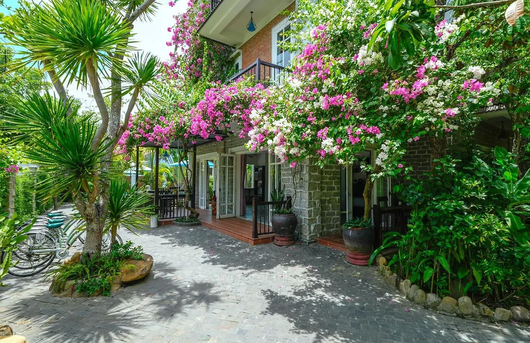 Ancient Garden Boutique Hoi An-1