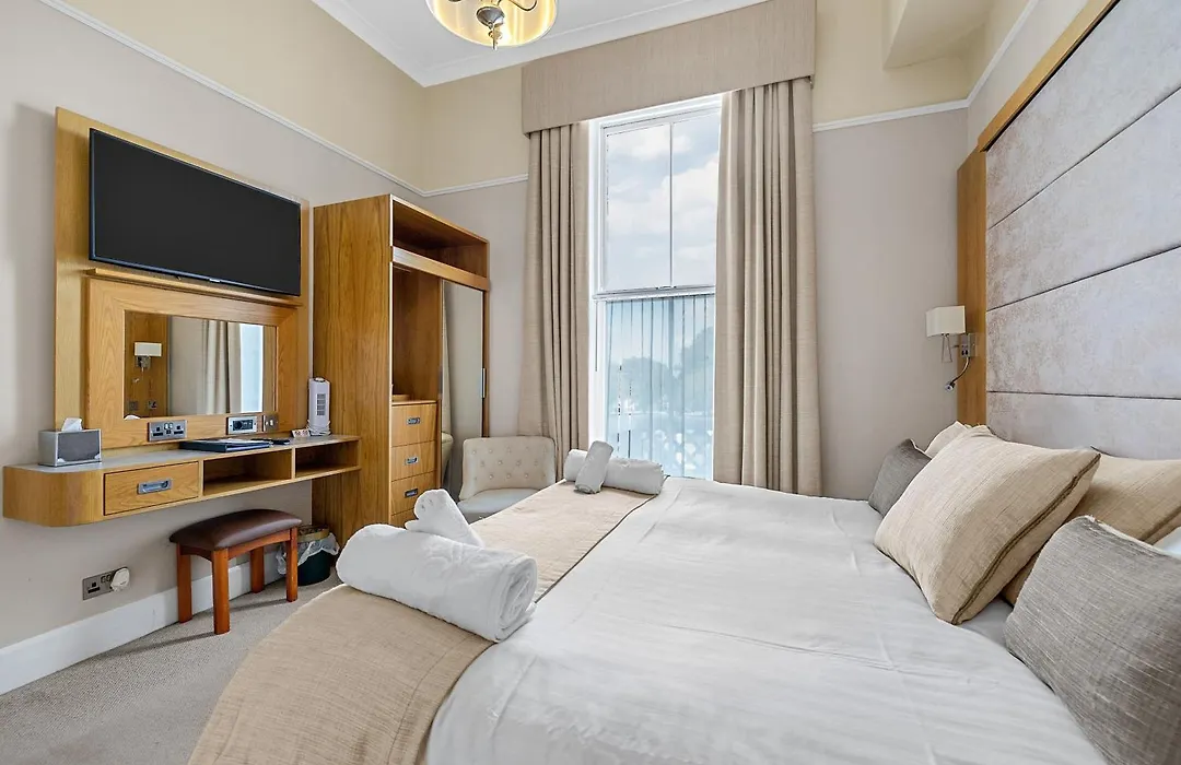 Invicta Hotel Plymouth-1