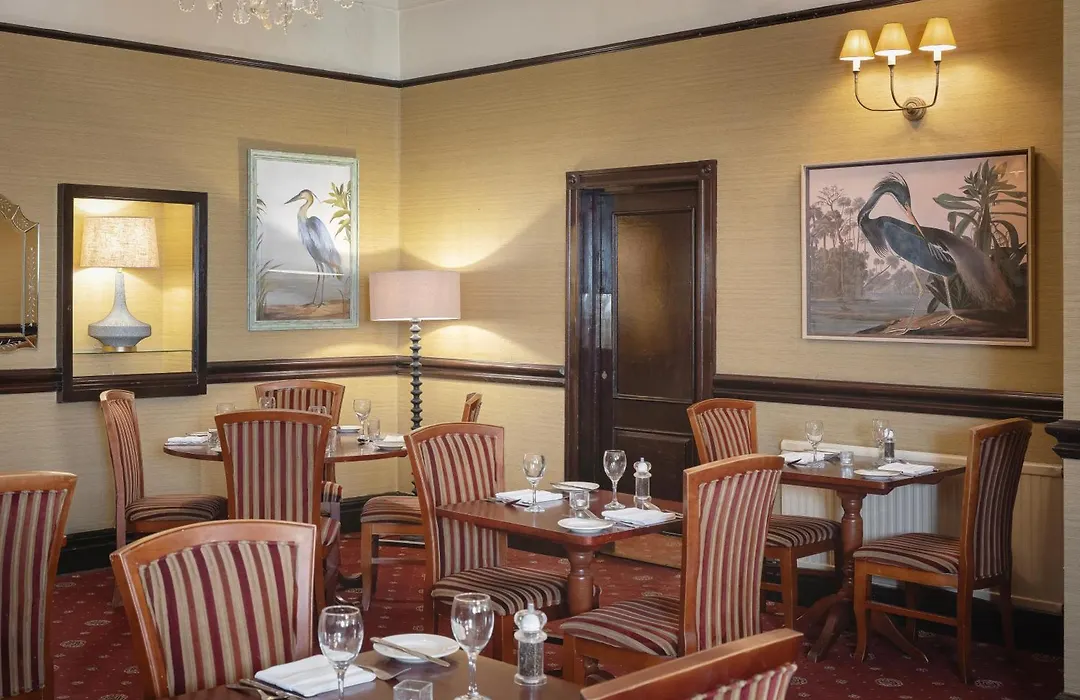 Royal Hotel-1