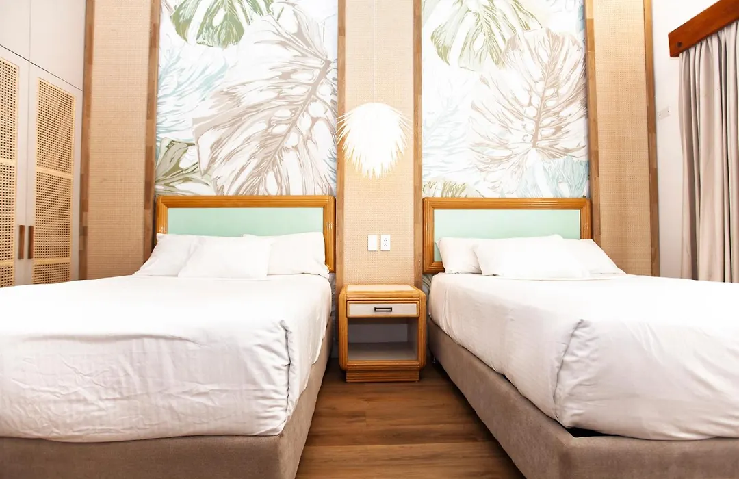 Hotel Cocoplum Beach-1