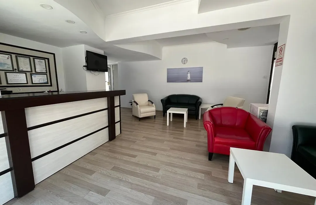 Hotel Status - Bed&Breakfast-1
