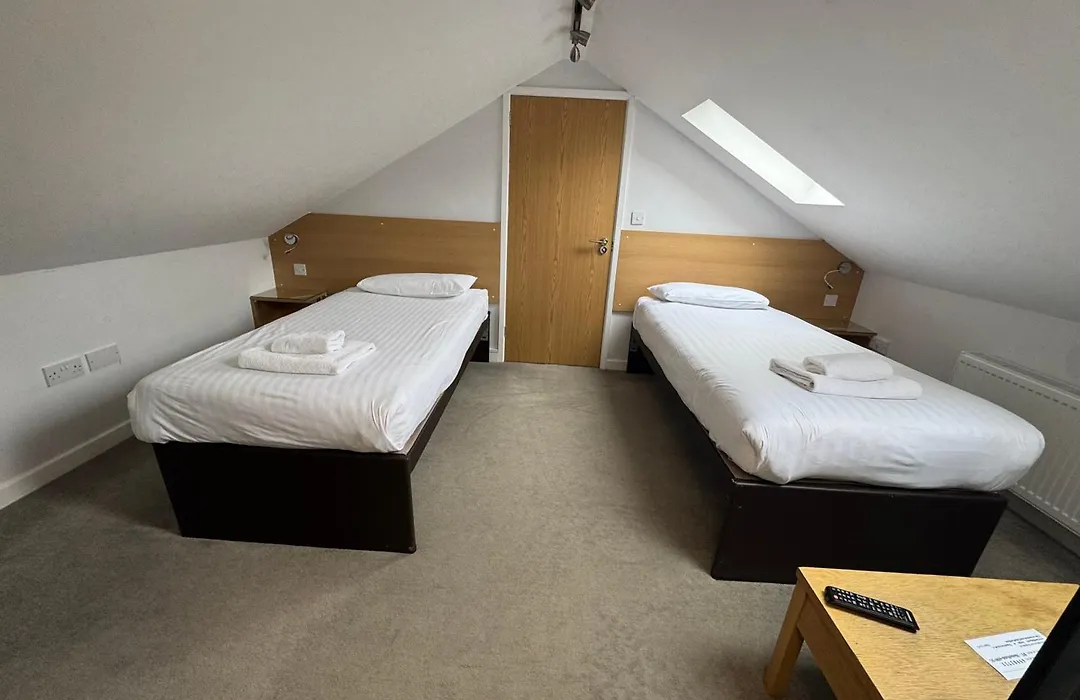 Gidea Park Hotel-1